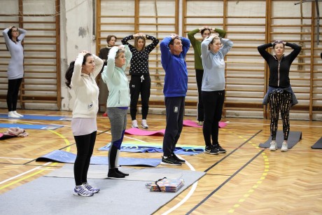 Gerinctorna az egészséges testtartásért - gyakorlati oktatás a Jáky Technikumban